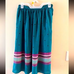 Ms.Chaus Midi Skirt